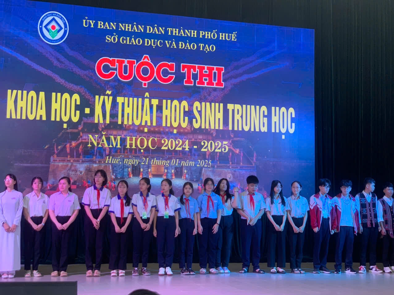 Học sinh trường THCS NGuyễn Hữu Đà đạt giải cuộc thi KHKT học sinh Trung học năm học 2024-2025